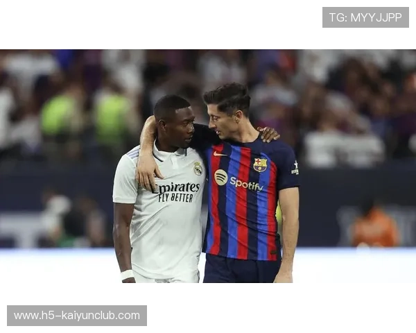 皇家马德里外线连动压得对方退缩 皇家马德里外线连动压得对方退缩